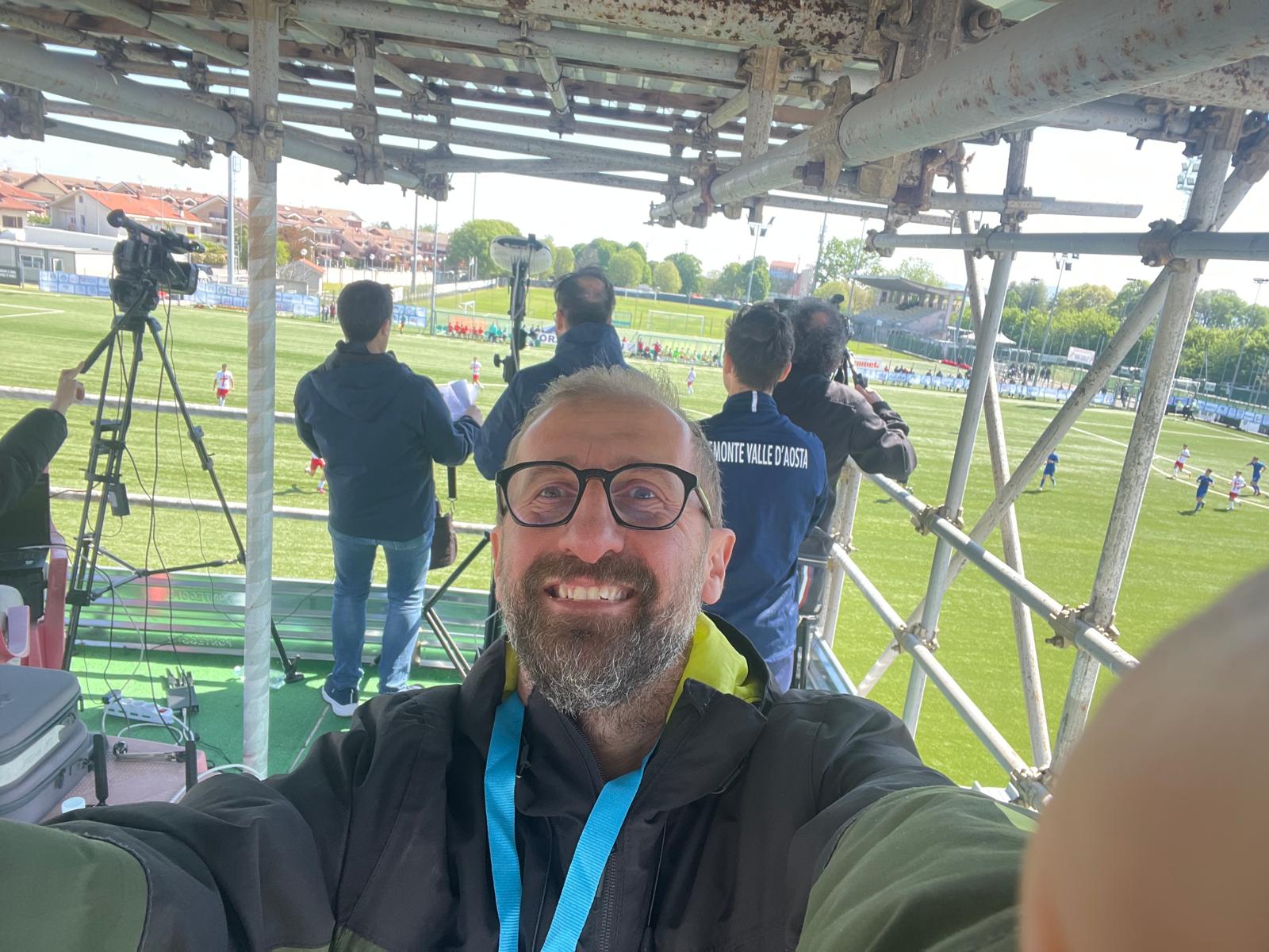 Telecamera automatizzata Pixellot installata in uno stadio durante il Torneo delle Regioni